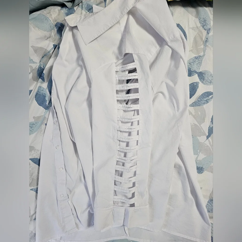 Zac & Rachel Woman 3X Unique White Blouse Cold Shoulder Long Sleeve - Picture 4 of 8